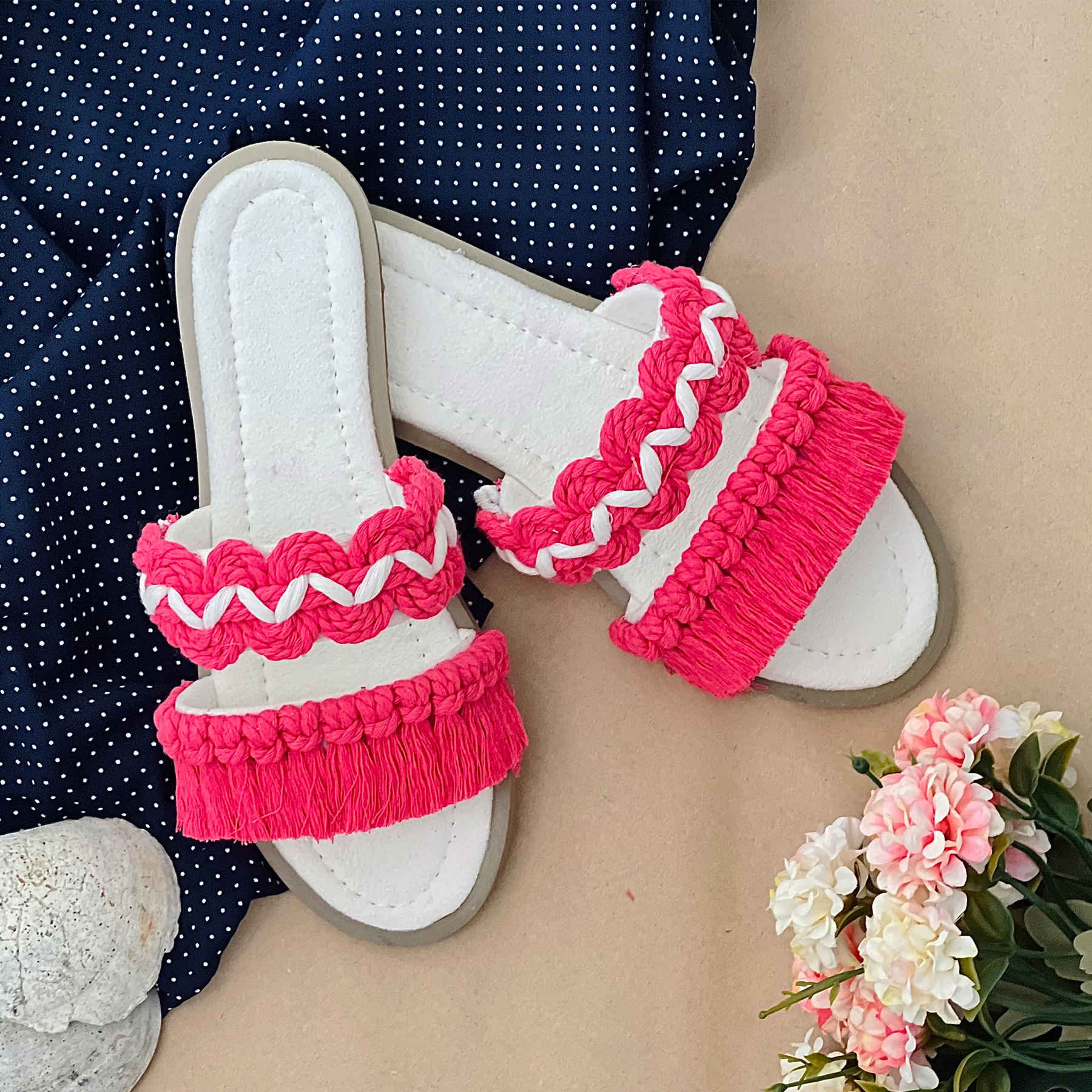 Tongs Plates pour Femmes faites à la main Modèle Delban