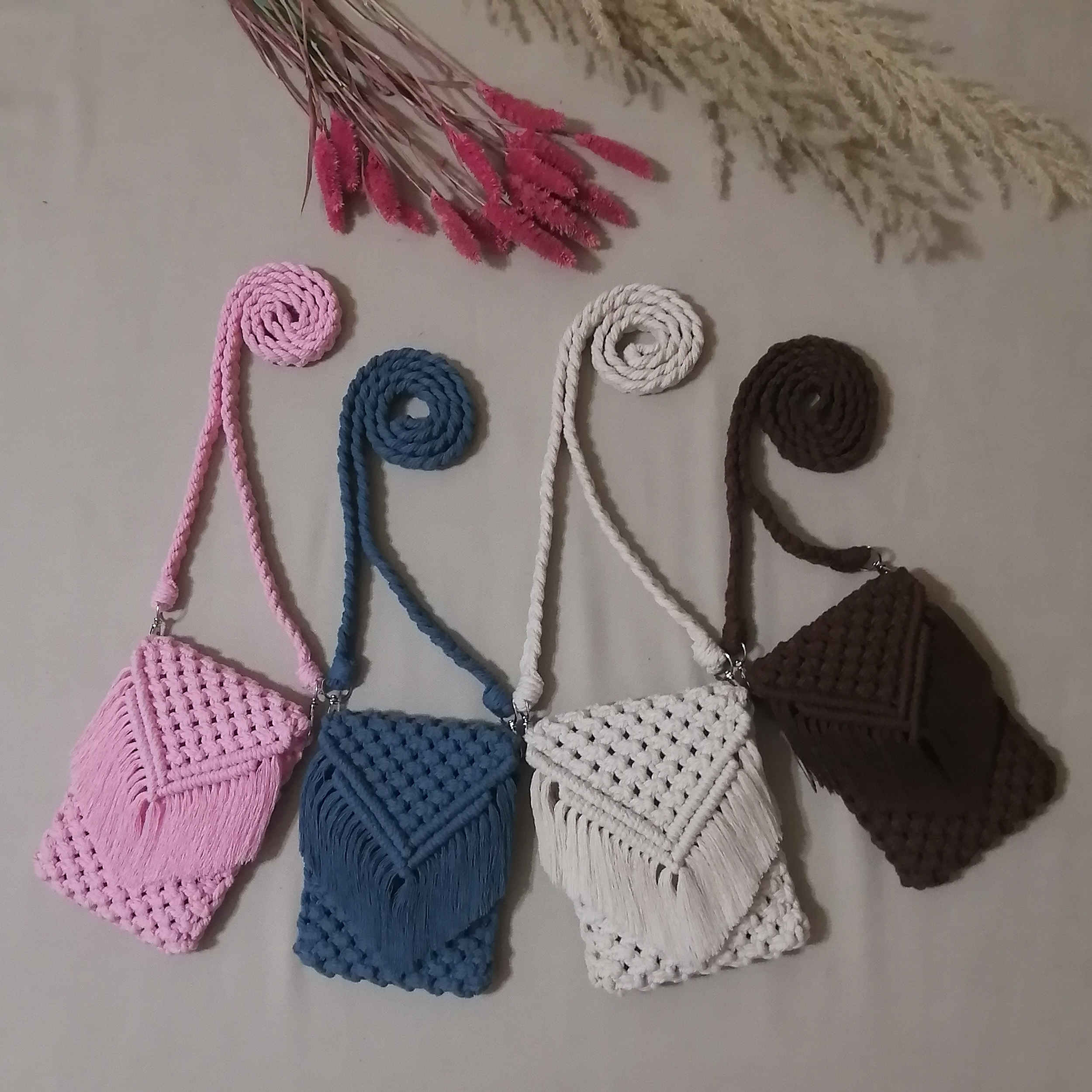 Sac bandoulière en macramé tissé à la main pour femmes, modèle Mina