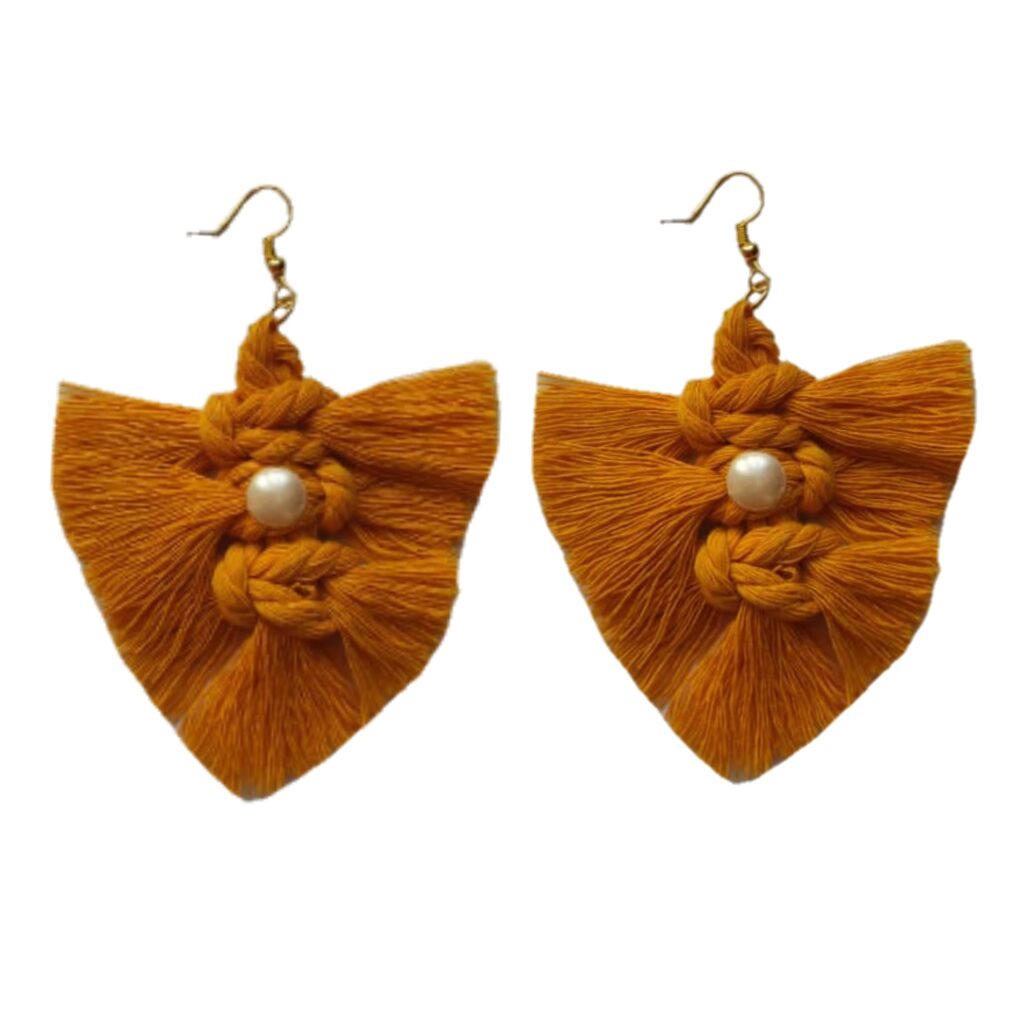 Boucles d'oreilles à pompons en macramé avec motif de feuille pour femmes