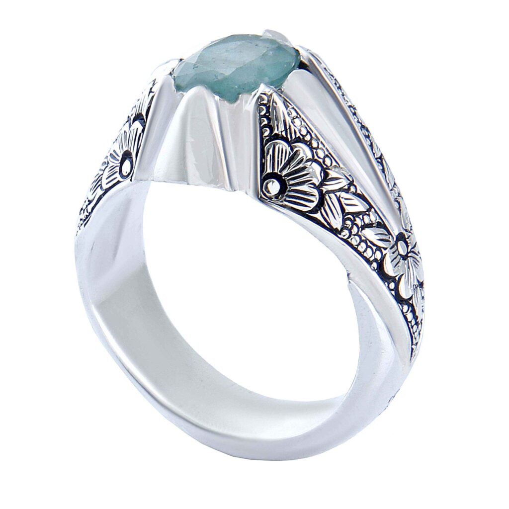 Bague en Argent avec Émeraude Verte Persane pour Homme Fabriquée à la Main