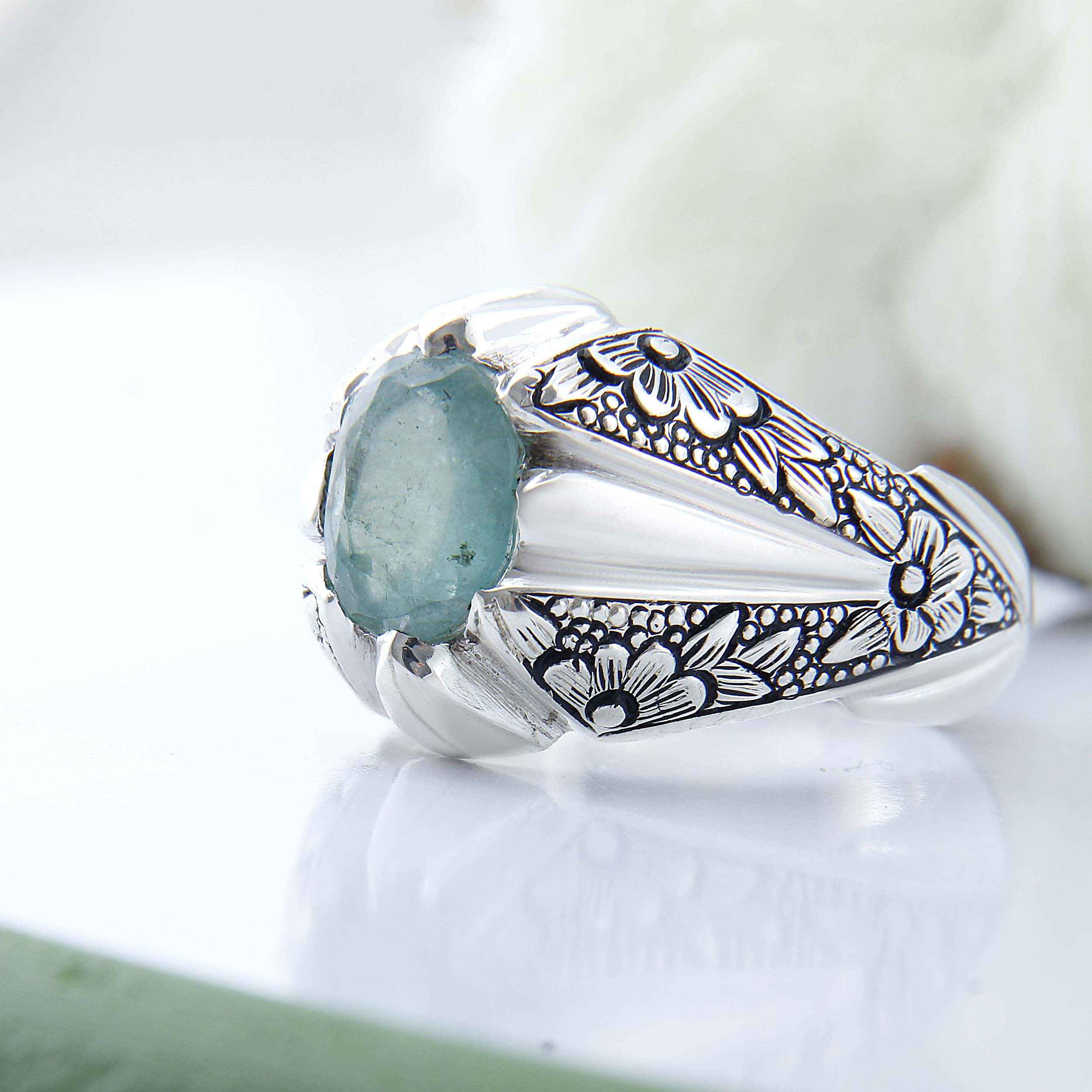 Bague en Argent avec Émeraude Verte Persane pour Homme Fabriquée à la Main