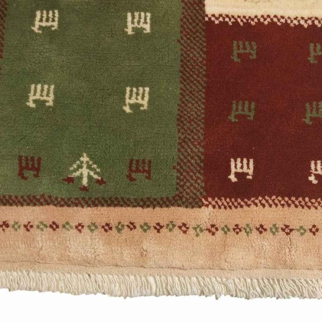 Tapis Gabbeh Kashkuli persan avec laine tissé à la main en Fars motifs animaliers