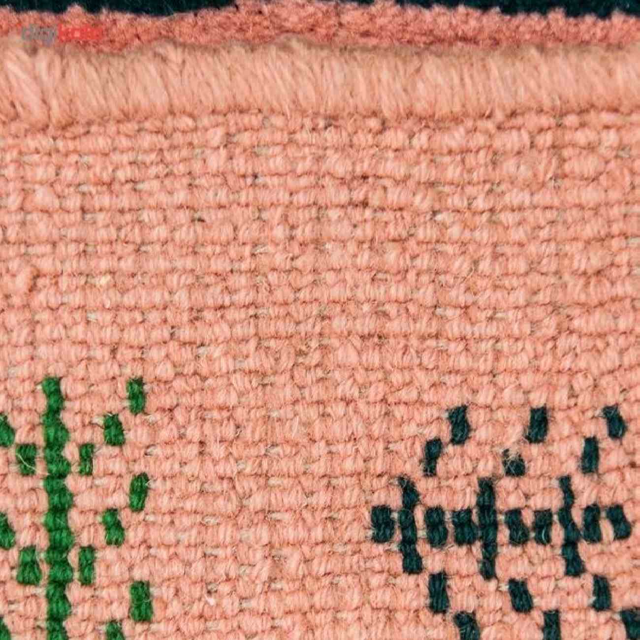 Tapis Gabbeh Kashkuli persan avec laine tissé à la main en Golestan rose