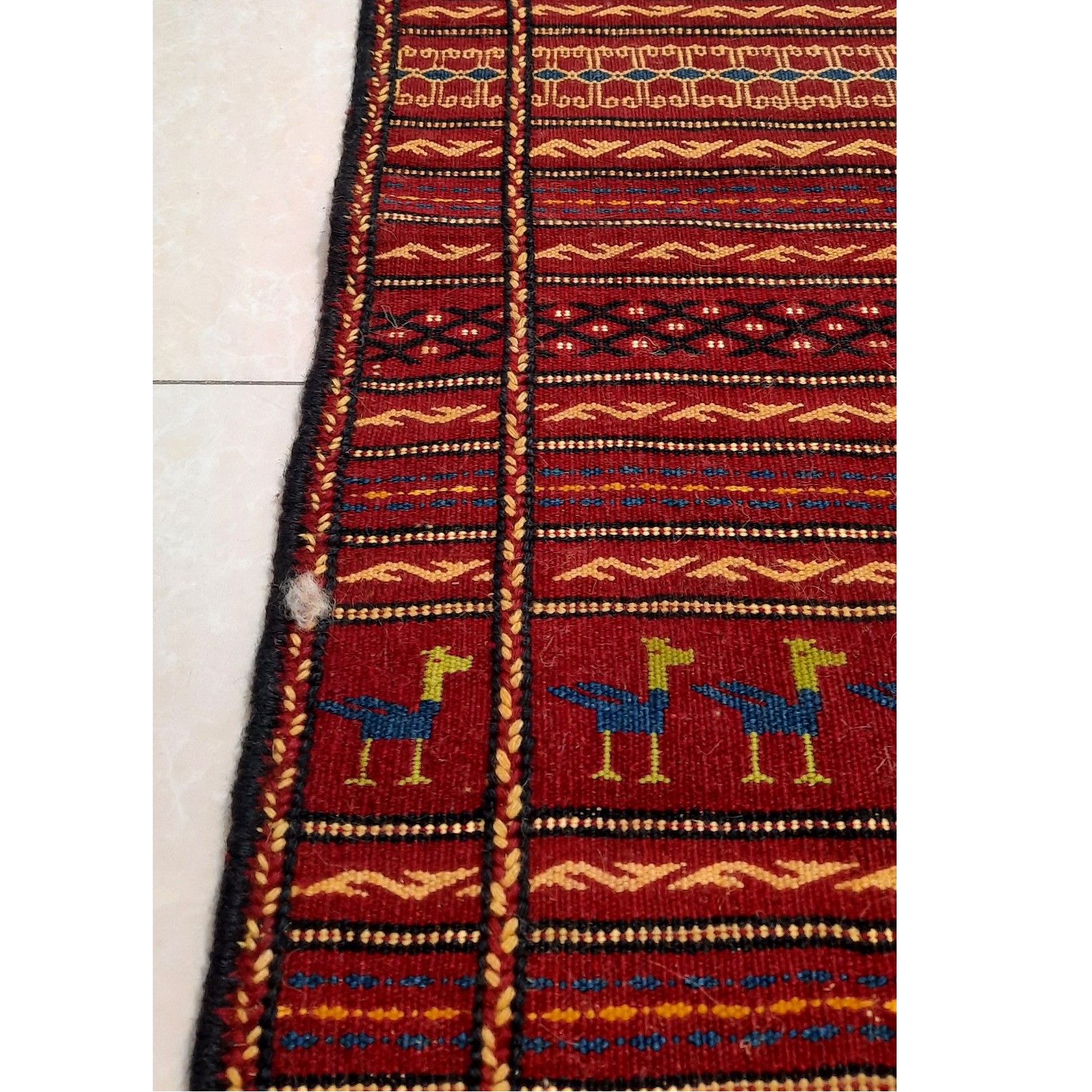 Tapis Kilim persan avec laine tissé à la main en Ghoochan rayé bordeaux
