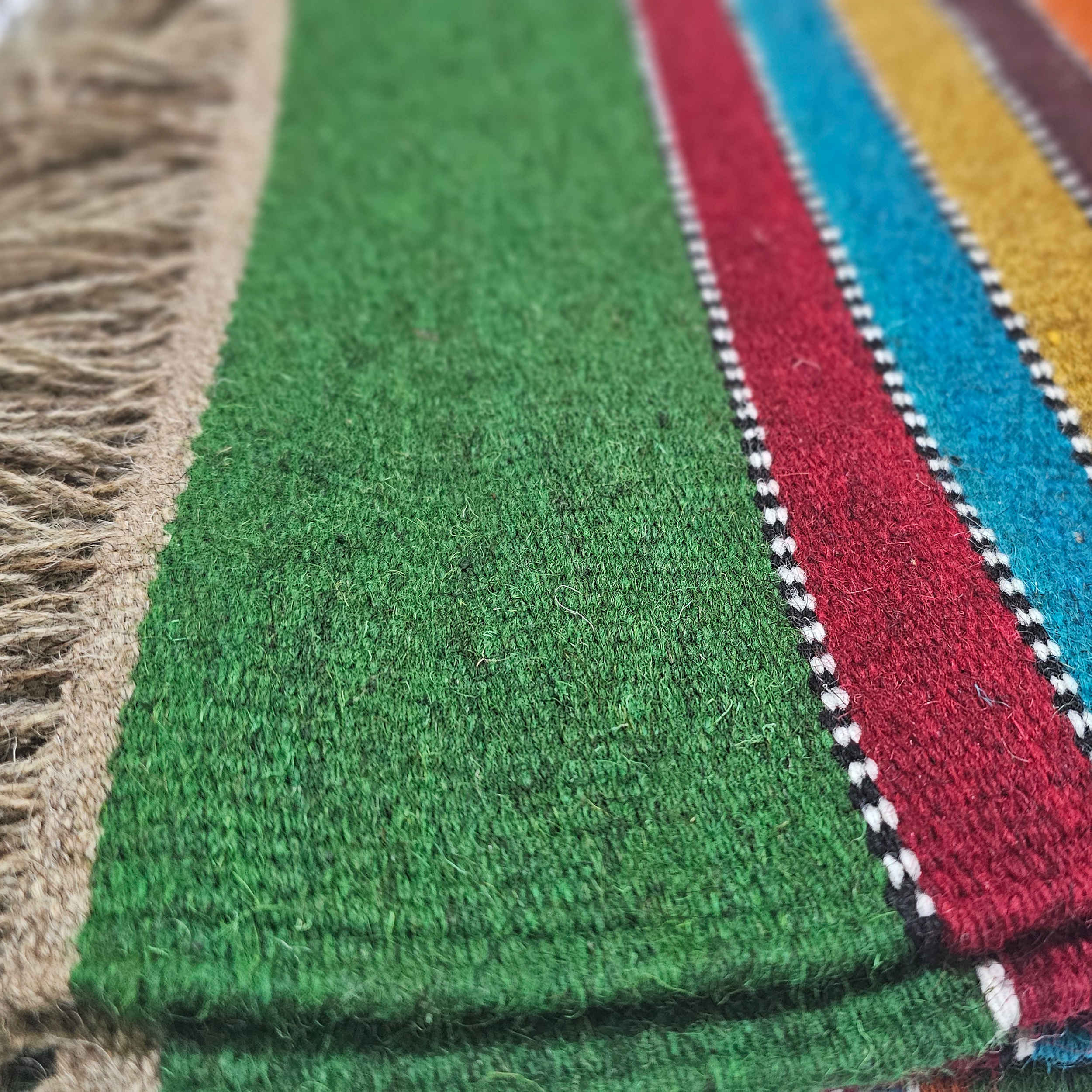 Tapis en laine Kilim persan avec laine tissé à la main en Lorestan rayé vert