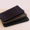 Portefeuille long en cuir persan avec design embossé