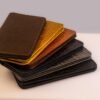 Portefeuille long en cuir persan avec design embossé