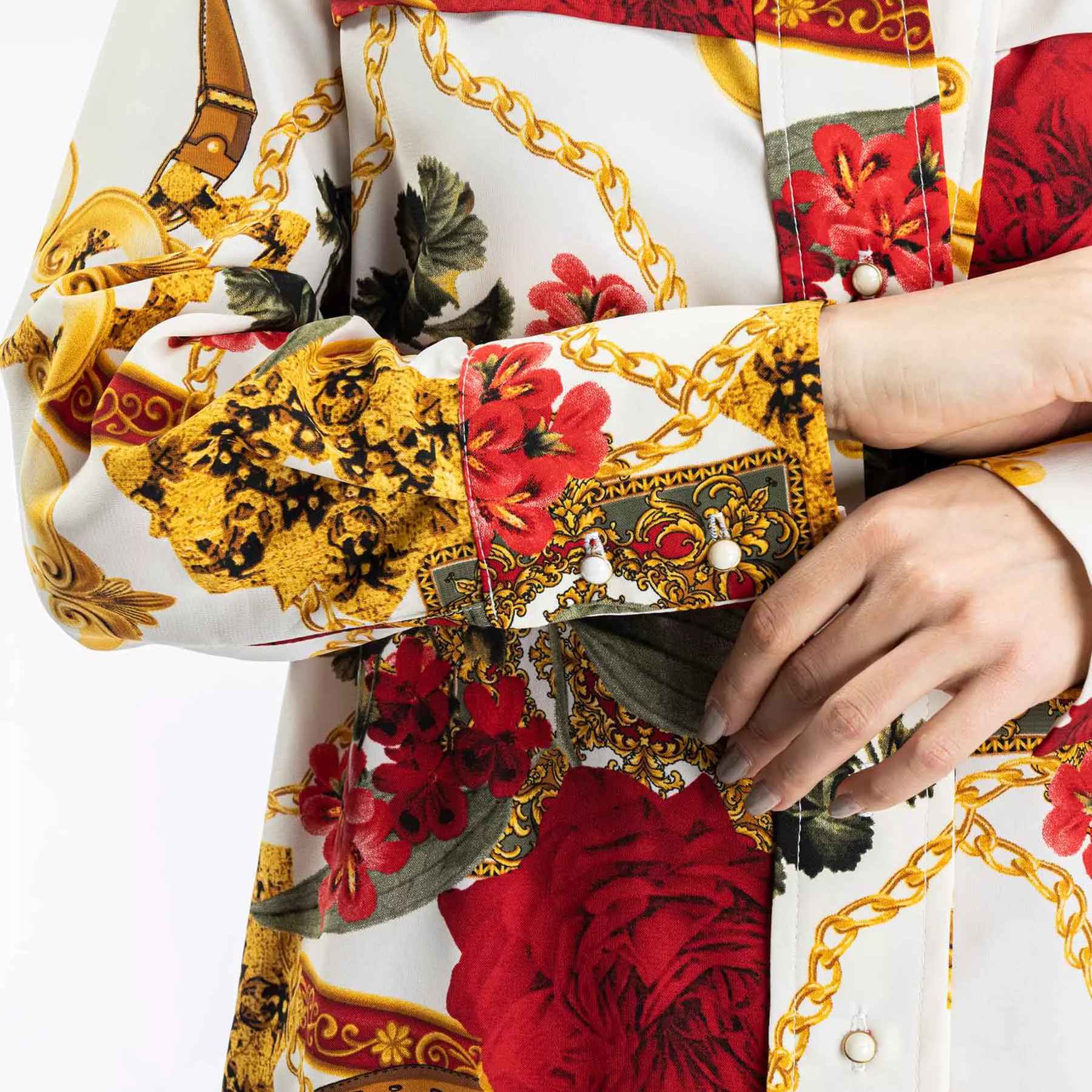 Tunique style persan pour femmes avec design floral