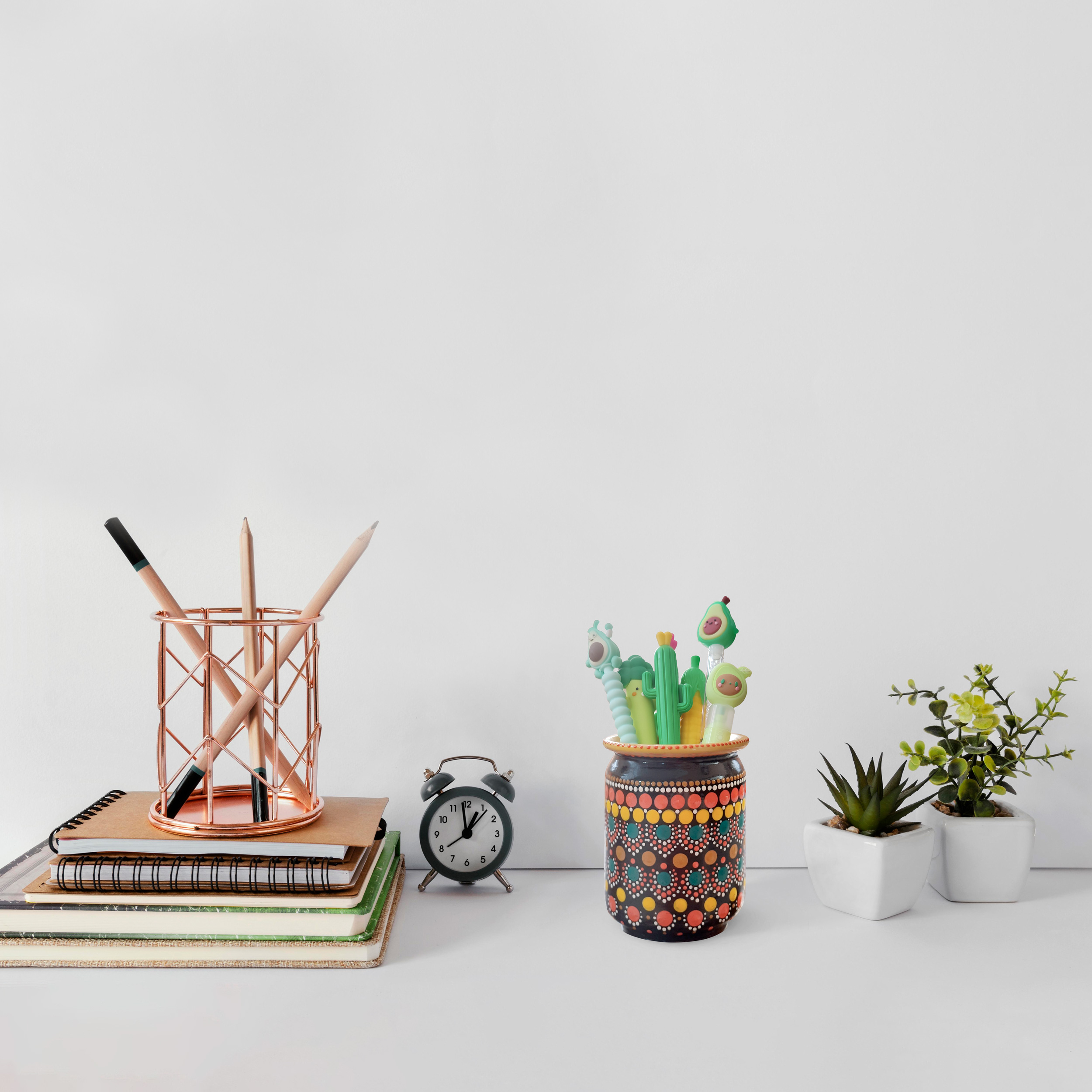 Porte-pinceaux de maquillage en poterie fait main avec design de peinture à points