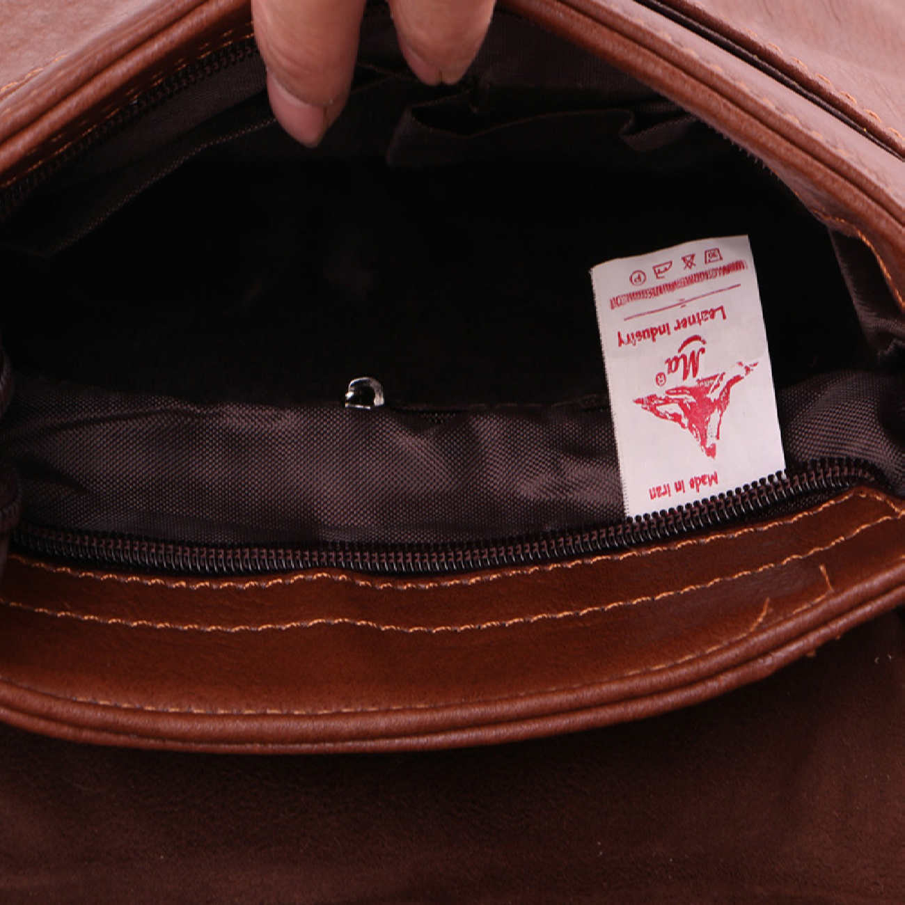 Mallette spacieuse en cuir pour ordinateurs portables de 15 à 17 pouces – MJ-20