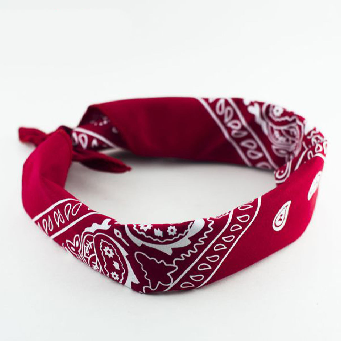Foulard Miniature pour Femme – Design Élégant Paisley