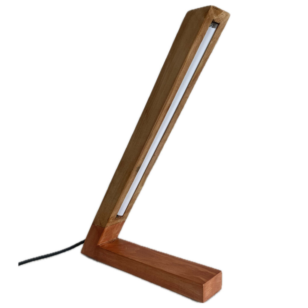 Lampe de bureau LED en bois – Fabriquée à la main pour la lecture