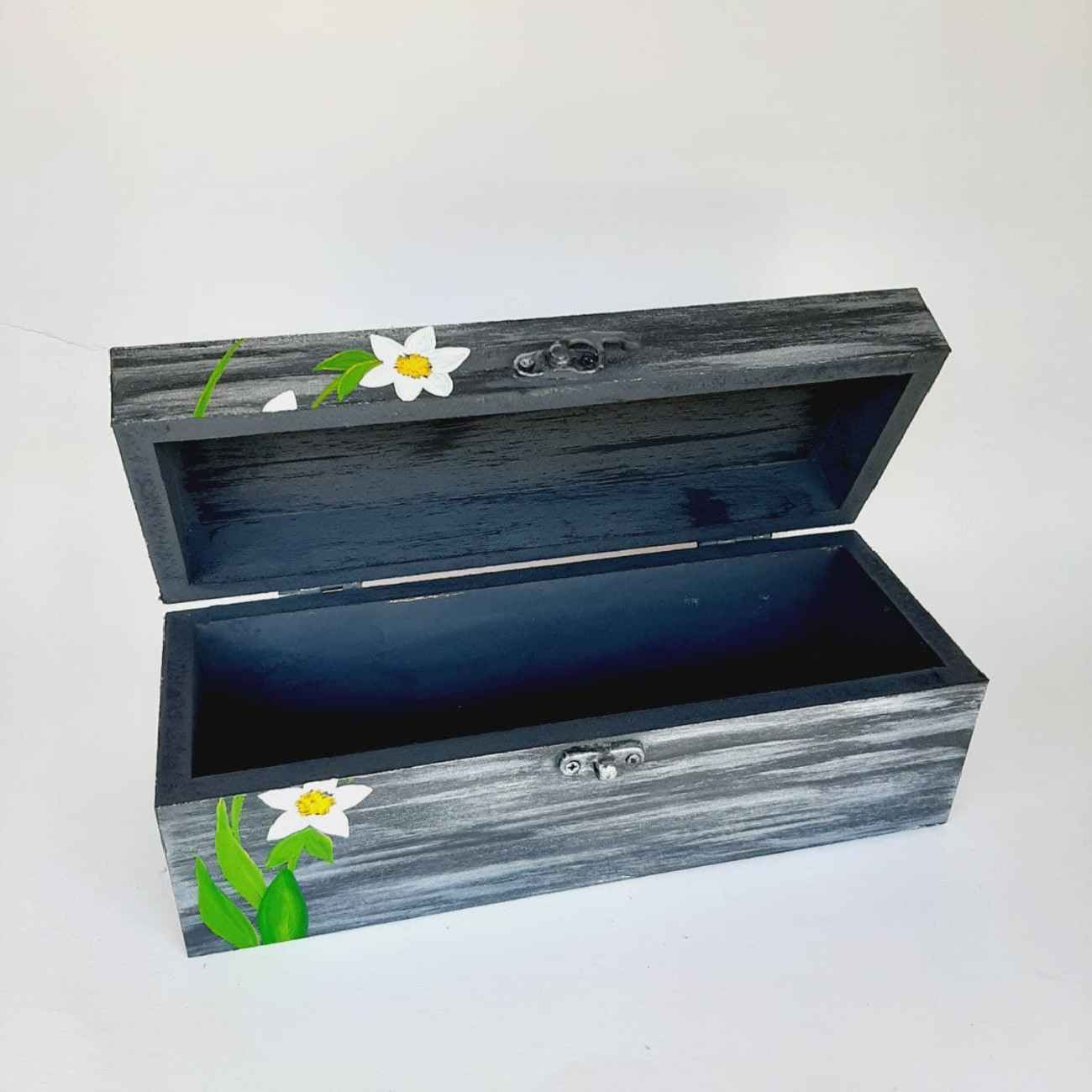 Boîte Cadeau Artisanale en Bois – Motif Floral