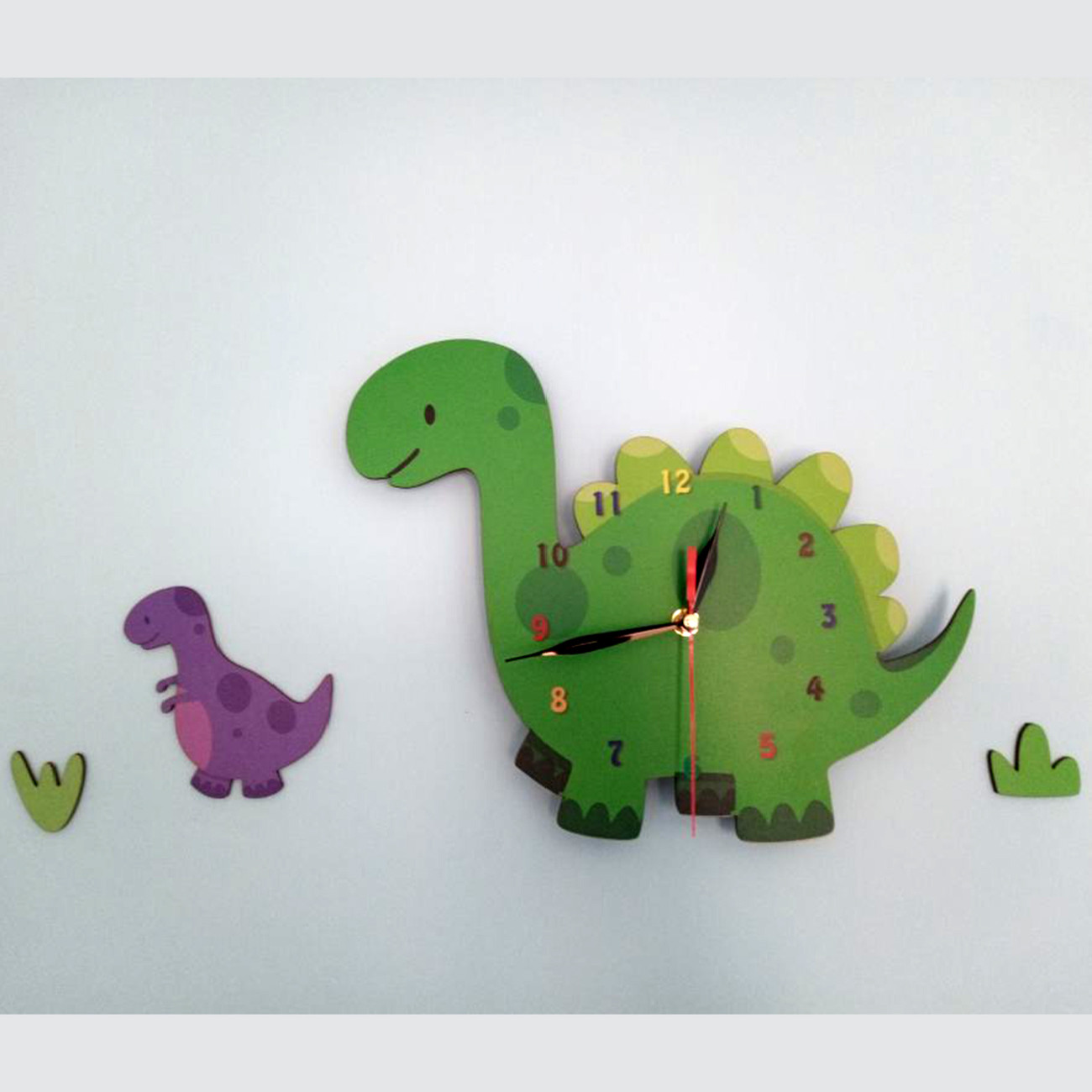 Horloge Murale en Bois pour Chambre d’Enfant avec Design de Dinosaure Mignon
