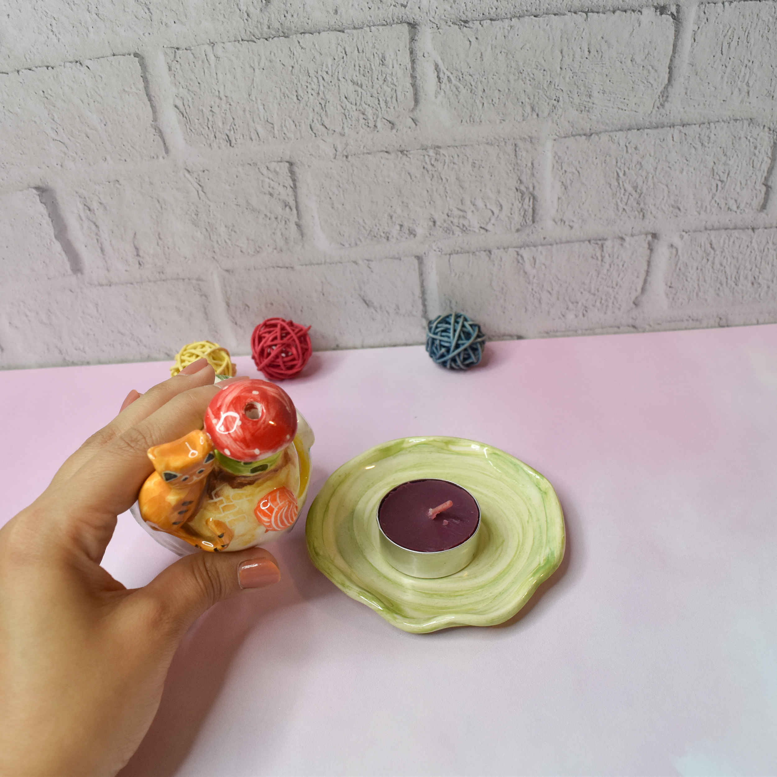 Porte-bougie décoratif en céramique avec design de maison de chat fait à la main