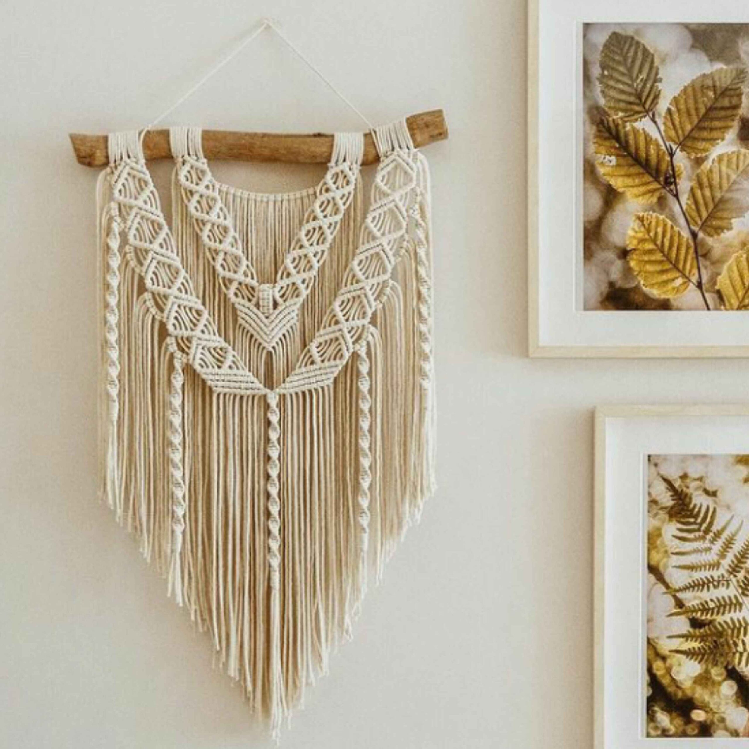 Tenture murale décorative en macramé, modèle Géométrique