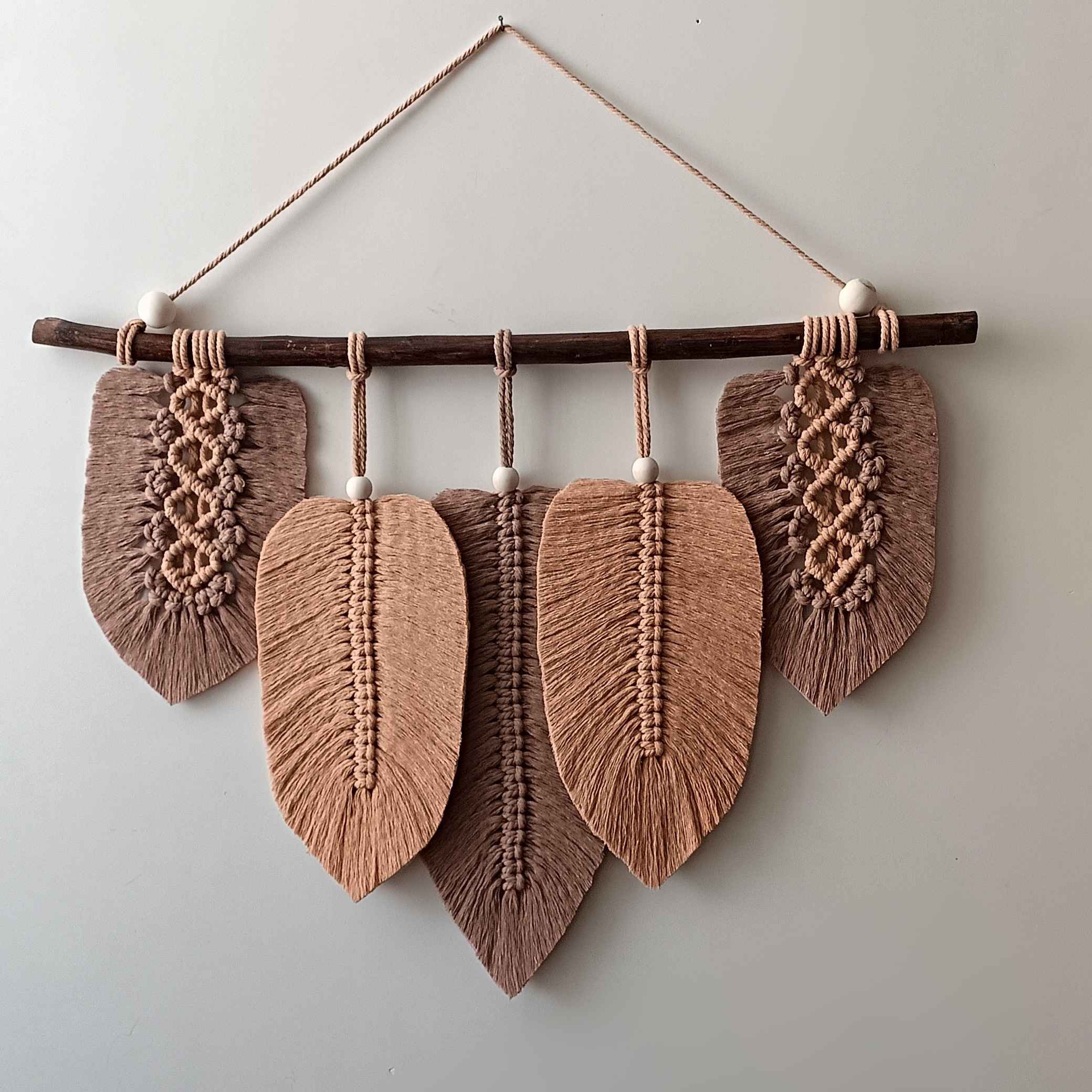 Tapisserie murale décorative en macramé – Modèle feuille