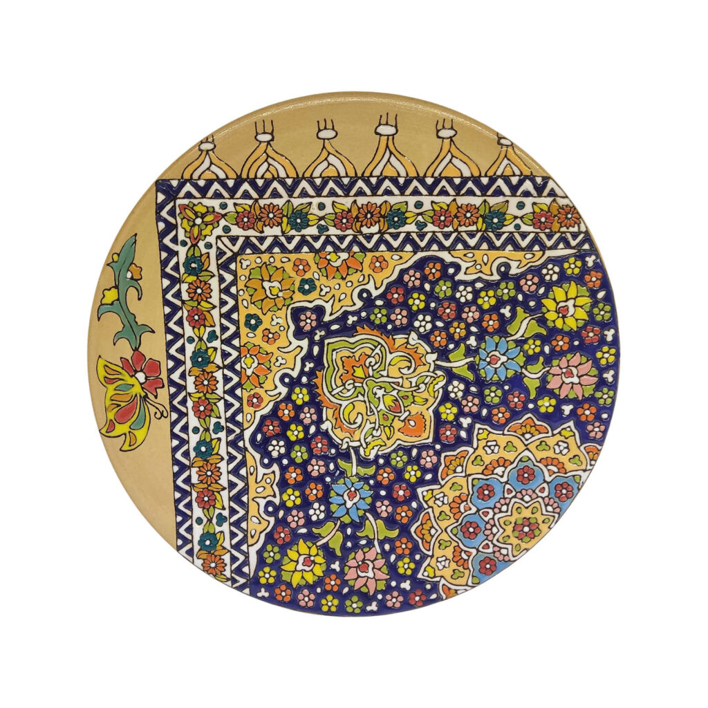 Minakari Décoratif sur Assiette en Céramique avec Art de l'Émaillage