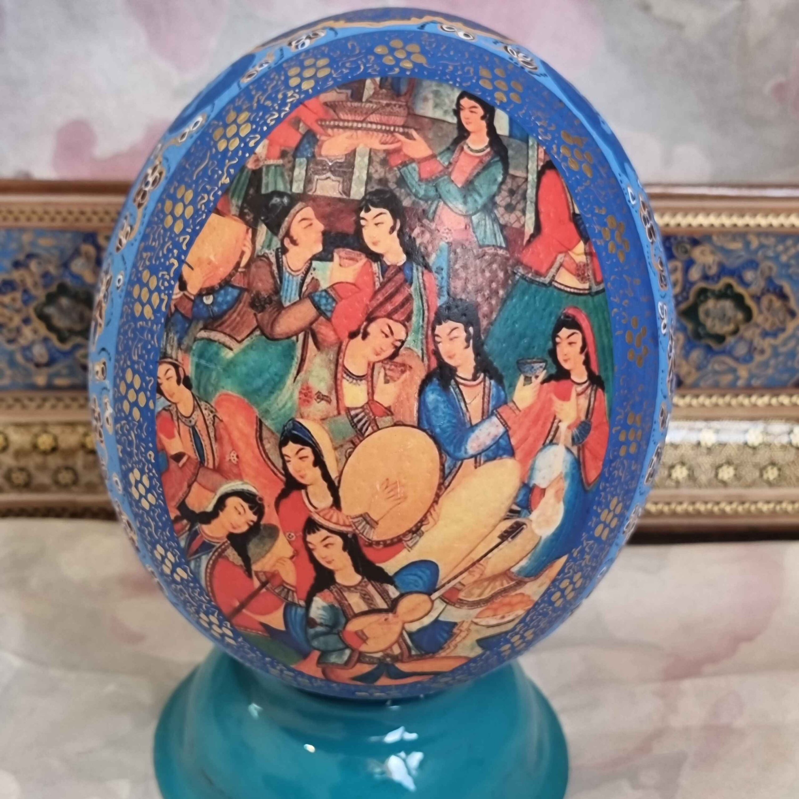 Œuf d'autruche décoratif persan peint à la main – Layla & Majnun