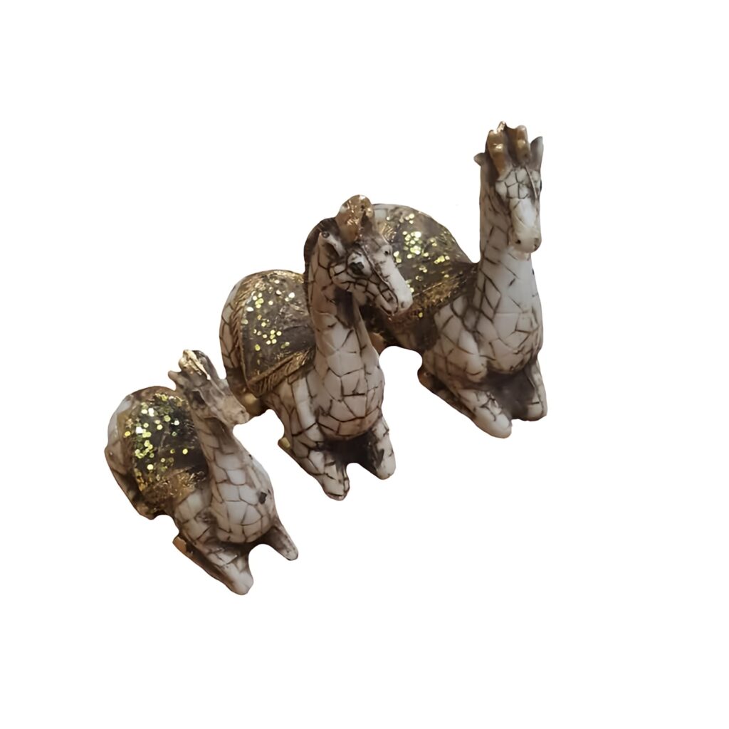 Figurines décoratives de girafe assise 3 pièces - Sculptures modernes d'art