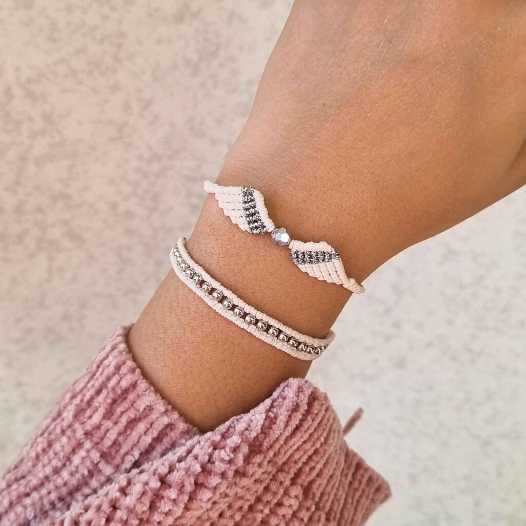 Bracelet macramé brodé pour femmes modèle Aile d'Ange