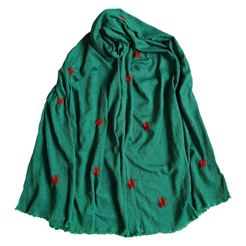 Châle Brodé pour Femme Fait Main Modèle Bloom