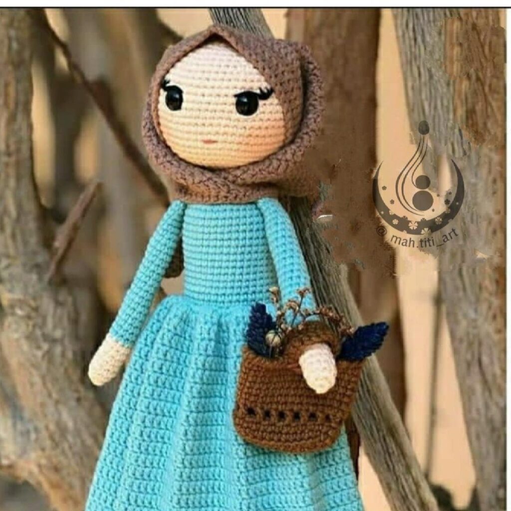 Amigurumi Fille Musulmane en Crochet Fait Main avec Voile – Design Islamique | Jouet en Peluche Doux pour Enfants
