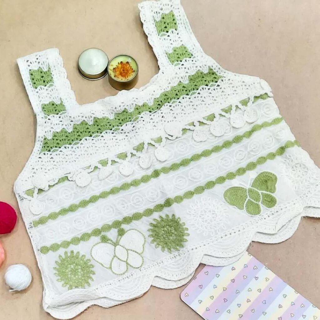 Top court en crochet tissé à la main pour femmes modèle Butterfly