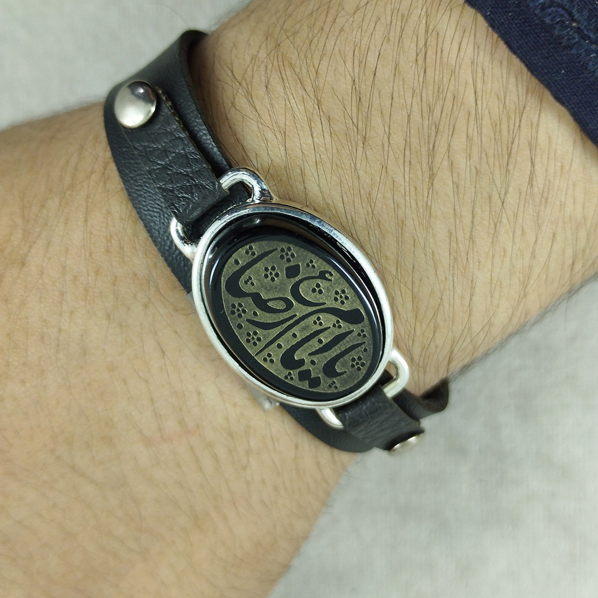 Bracelet islamique avec cuir et pierre agate pour homme en Calligraphie Imam Reza