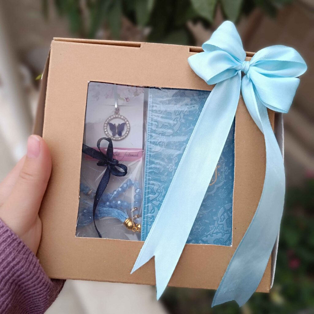 Ensemble Cadeau Islamique pour Musulmans Incluant le Saint Coran et le Chapelet