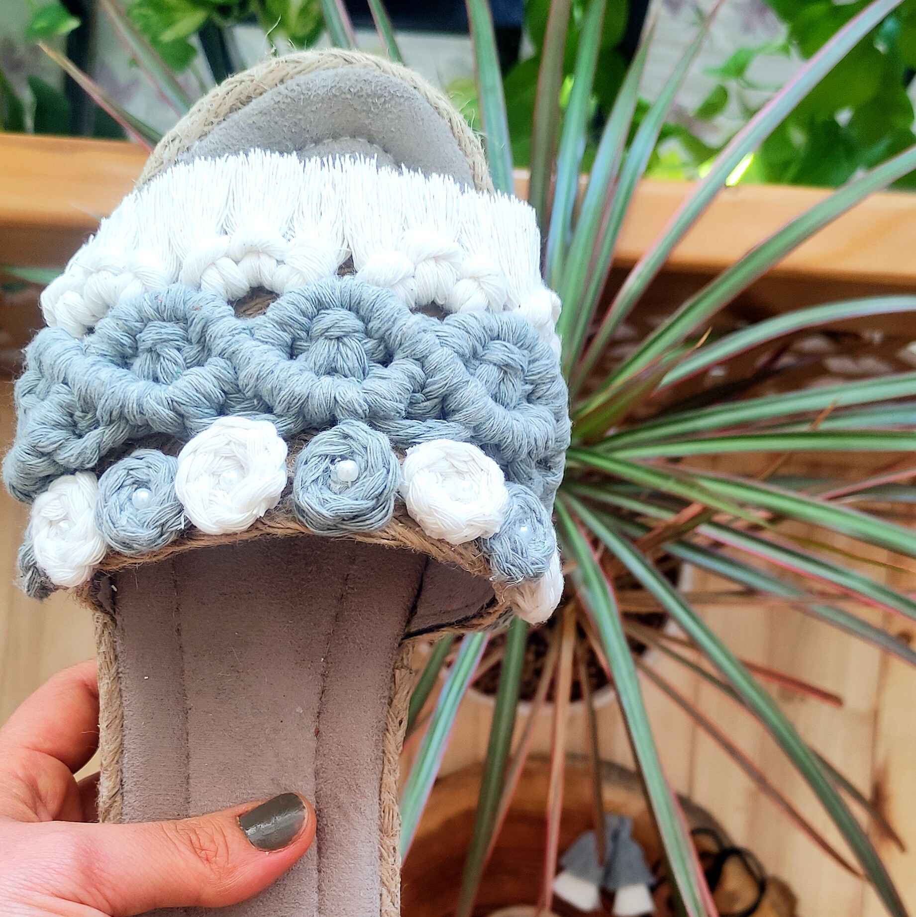 Chaussons Boho Chic en Macramé pour Femmes, Modèle Rose