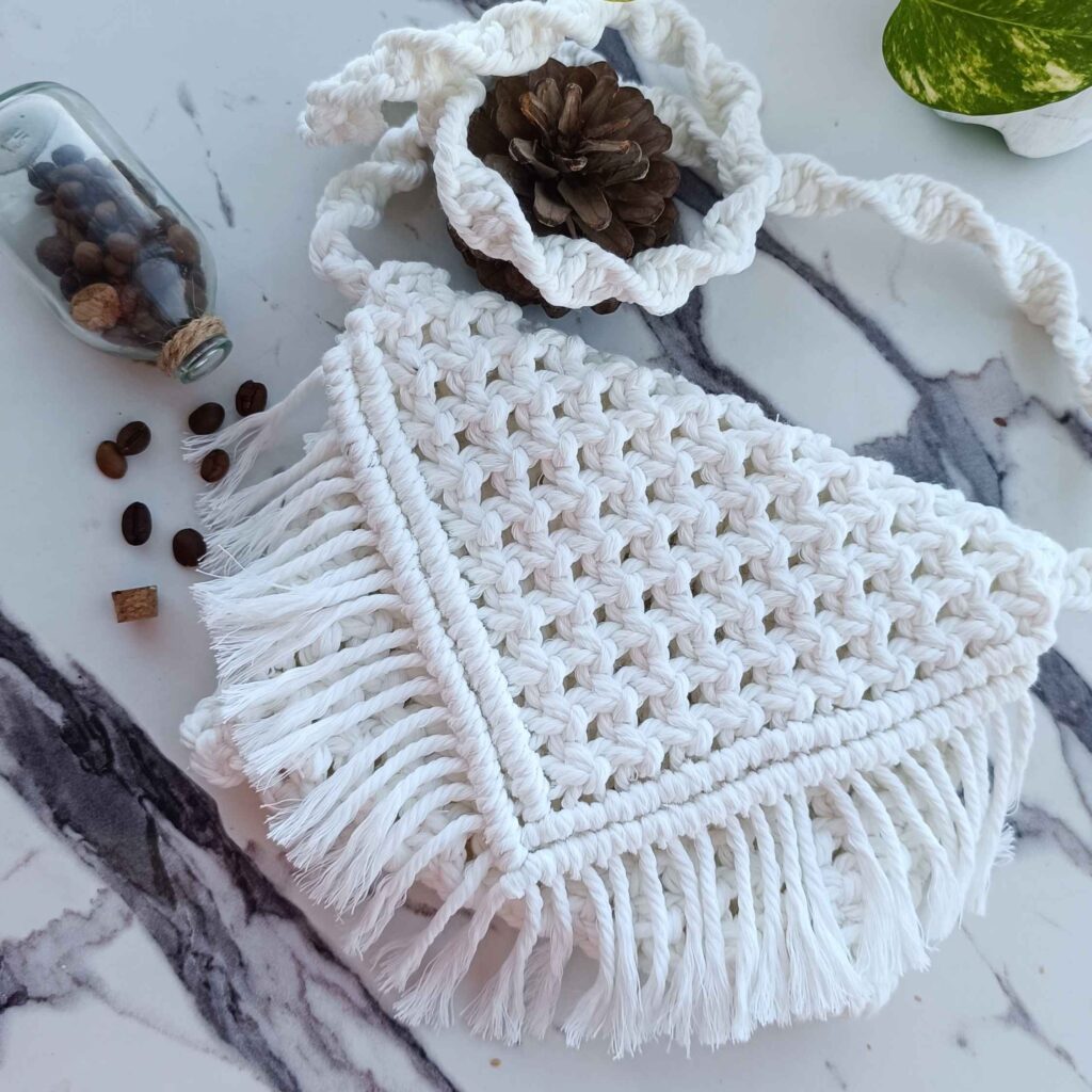 Sac à Bandoulière en Macramé Tissé à la Main pour Femme – Modèle Paradis