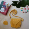 Macrame Sling Bag Handwoven for Women Model BohoSac bandoulière en macramé tissé à la main pour femmes, modèle Boho