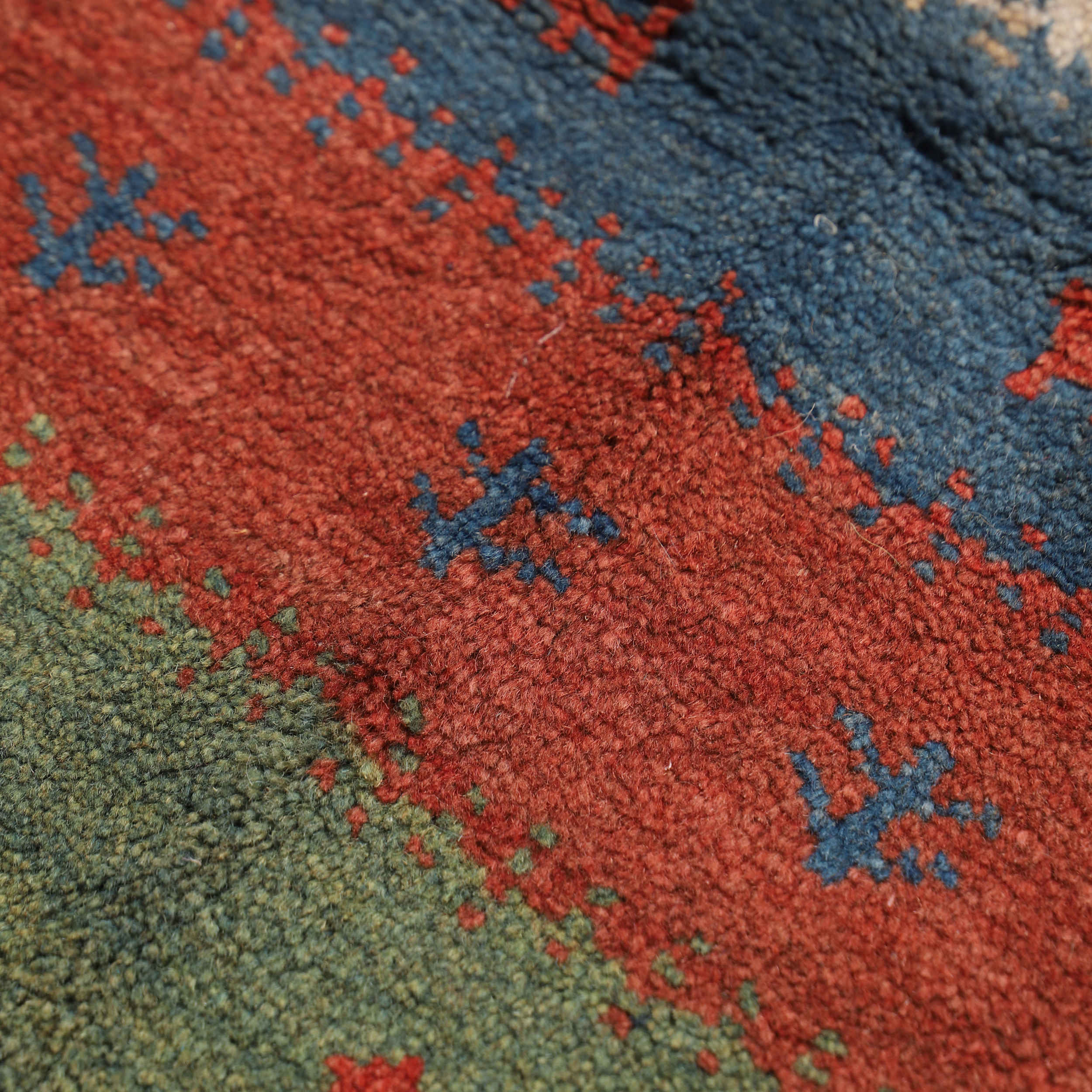 Tapis Gabbeh Persan en laine tissé à la main dans le Fars, rayé