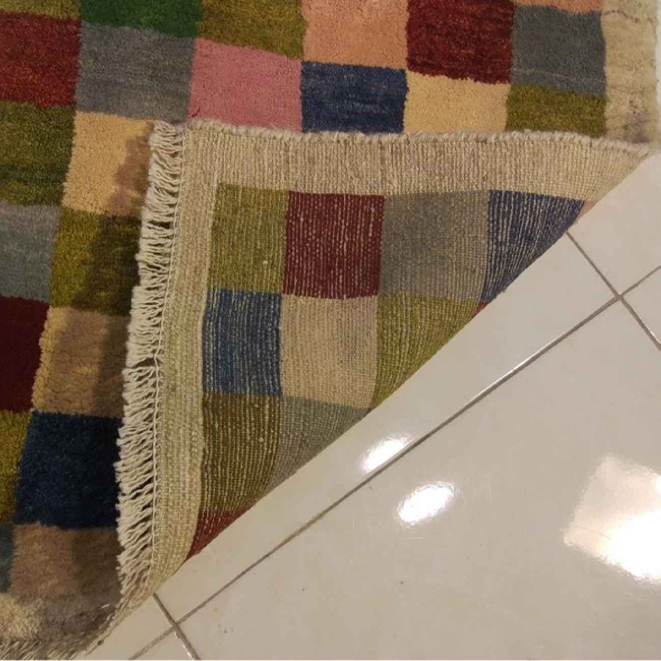 Tapis Gabbeh Persan en laine authentique tissé à la main dans le Fars, à carreaux