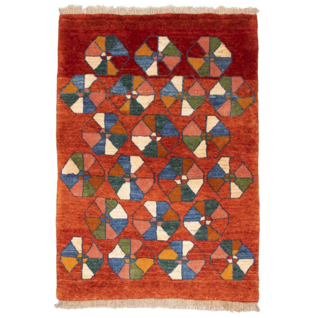Tapis Gabbeh Persan en laine tissé à la main dans le Fars, géométrique rouge brique