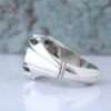 Bague en Argent avec Émeraude Verte Persane pour Homme Fabriquée à la Main Modèle Tear