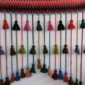 Tenture murale persane à pompons kilim – Modèle rideau tissé main traditionnel