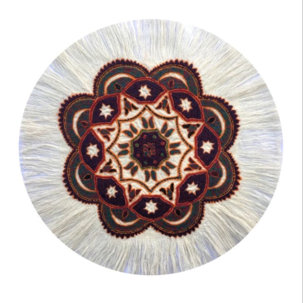 Nappe Persane Pateh à Kerman Art de Broderie Artisanale Mandala