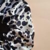 Bonnet de nuit en satin de soie de luxe grand format avec design imprimé vache