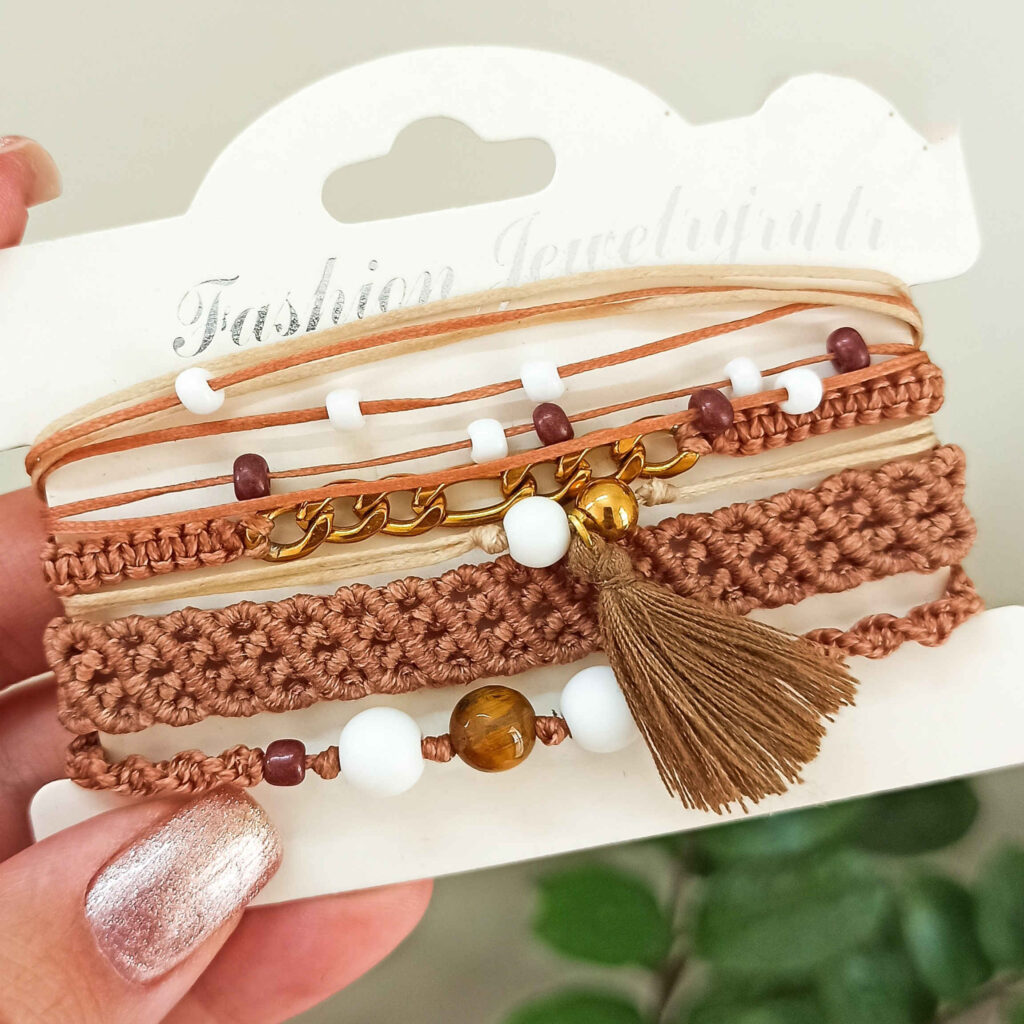 Ensemble de bracelets brodés bohèmes et vibrants pour femmes – Élégant et unique