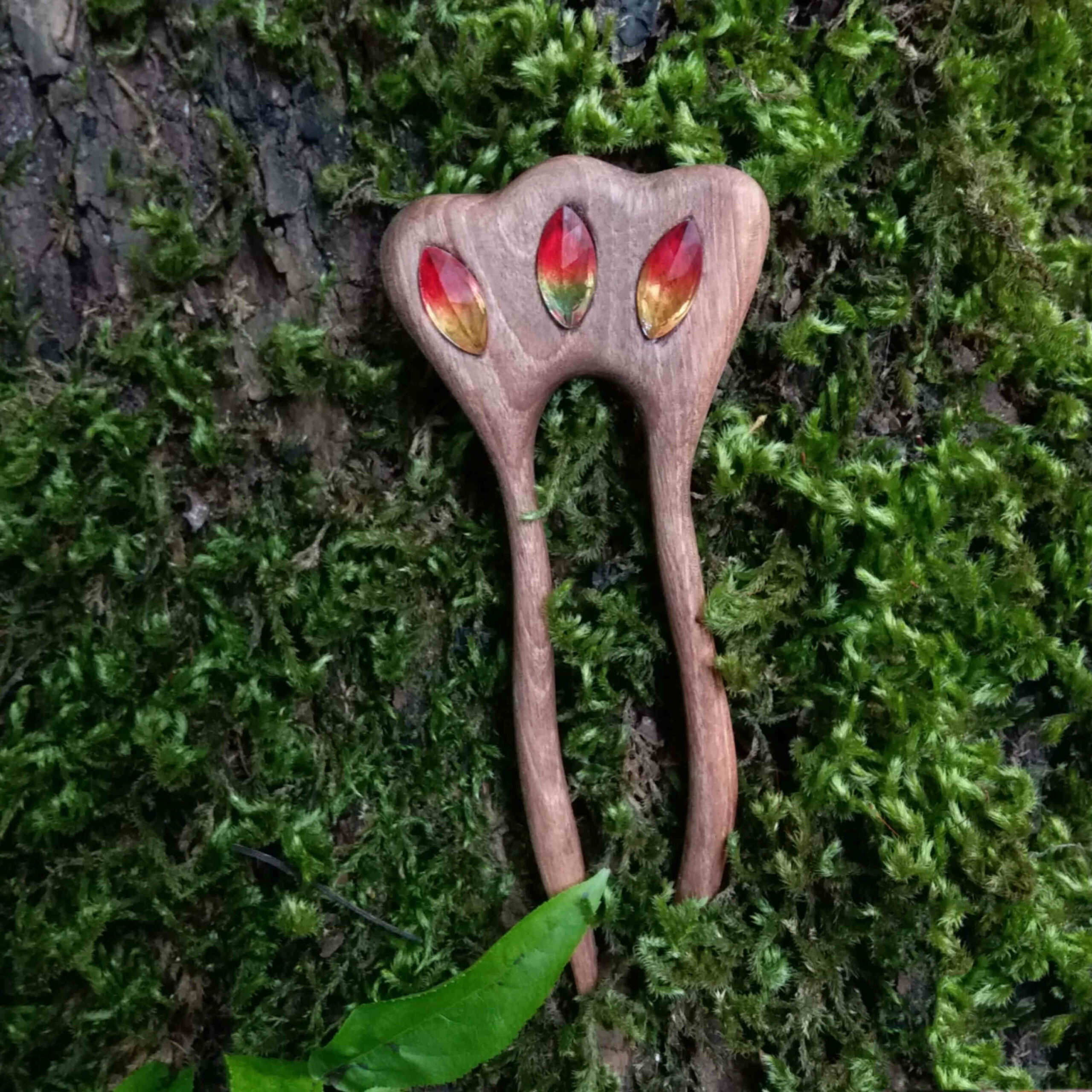 Fourche à Cheveux en Bois Faite à la Main Design Couronne & Pierres Tourmaline