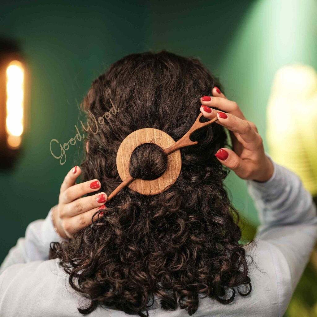 Bâtonnet de cheveux en bois pour Femmes fait main avec Design Bois de Cerf
