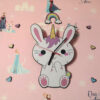 Horloge Murale en Bois pour Chambre d'Enfant avec Design de Lapin