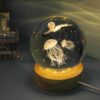 Veilleuse boule de cristal 3D – Méduse féerique à LED