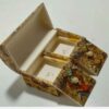 Boîte à bijoux en os artisanale avec design d'inspiration persane