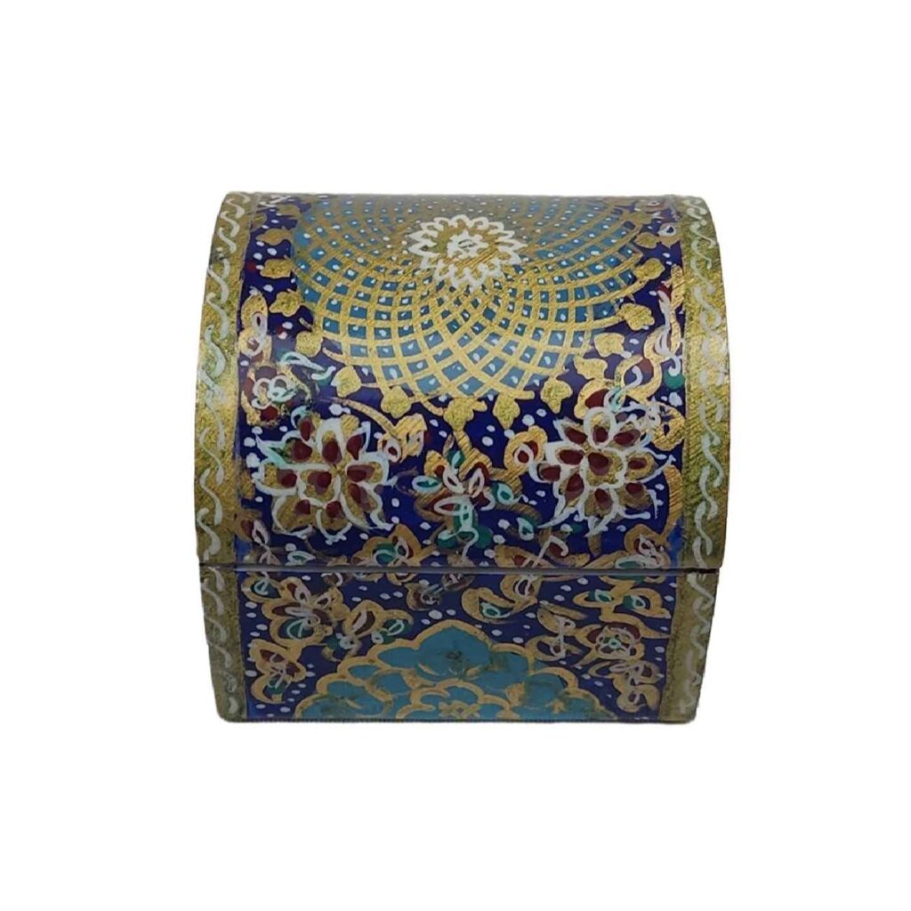 Boîte à bijoux en os artisanale avec design d'inspiration persane