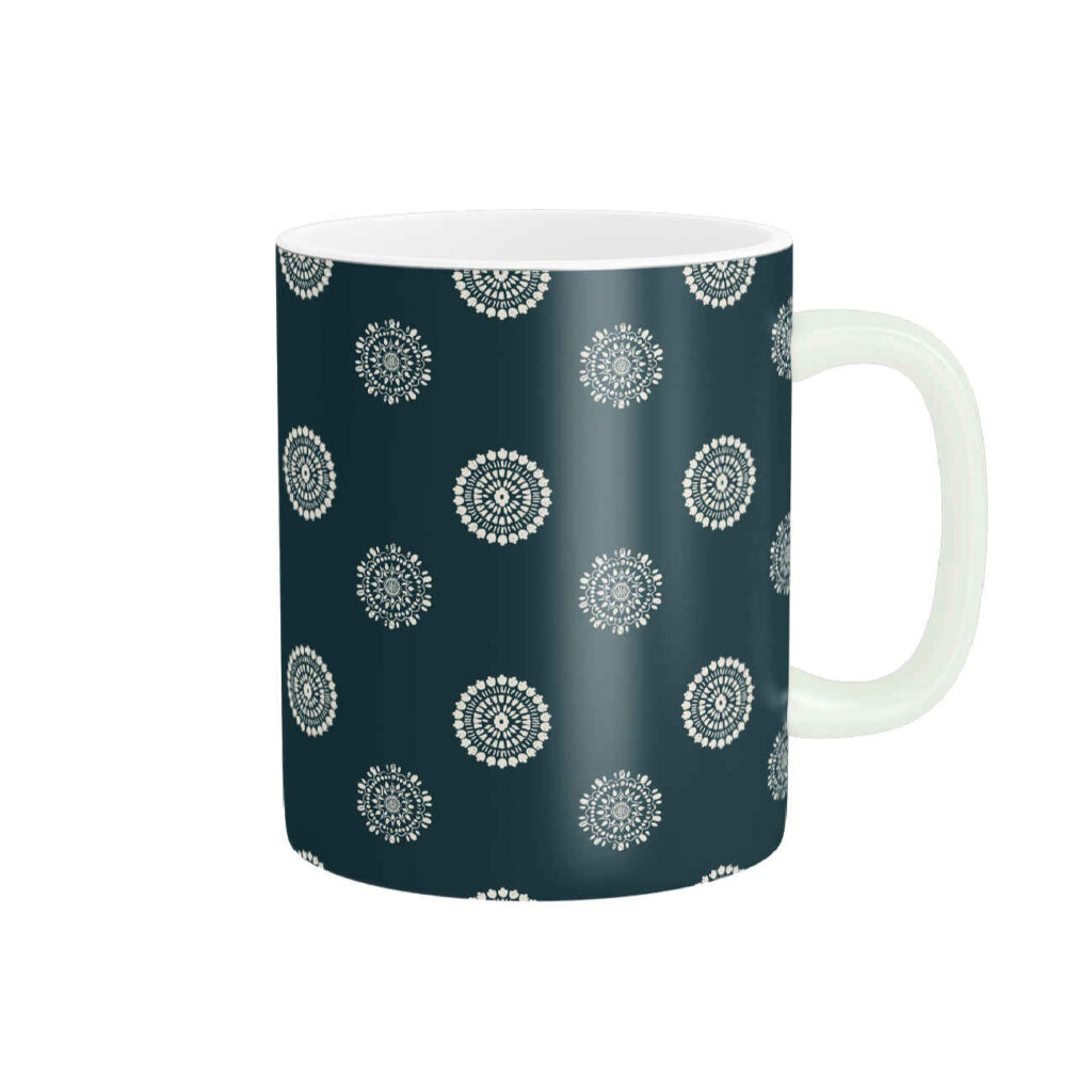 Keramik-Kaffeebecher mit Henkel in Weiß