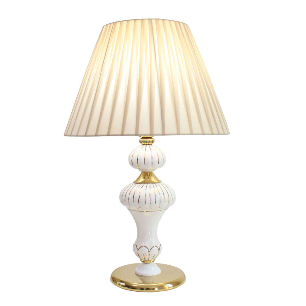 Lampe de table avec vase en céramique fait main et abat-jour en tissu