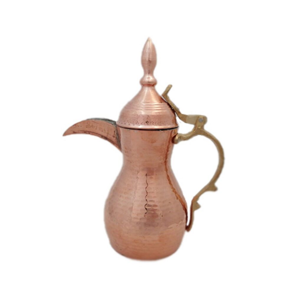 Cafetière traditionnelle arabe en cuivre pour préparer le Qahwa et le café arabe avec poignée en laiton